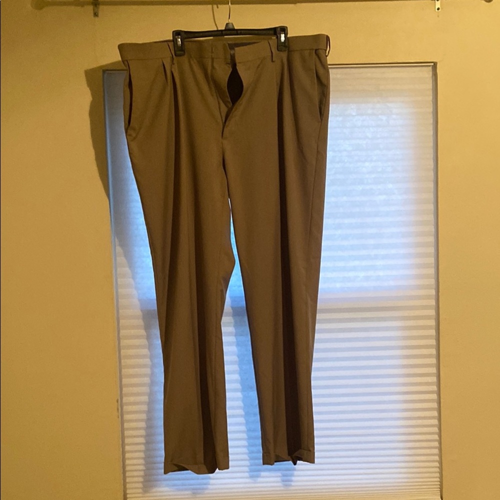 Haggar Brown Dress Pants Classic Straight-Leg